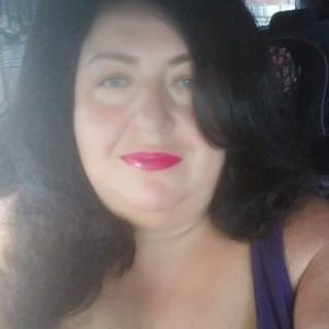 Meet your Posher, Tamila